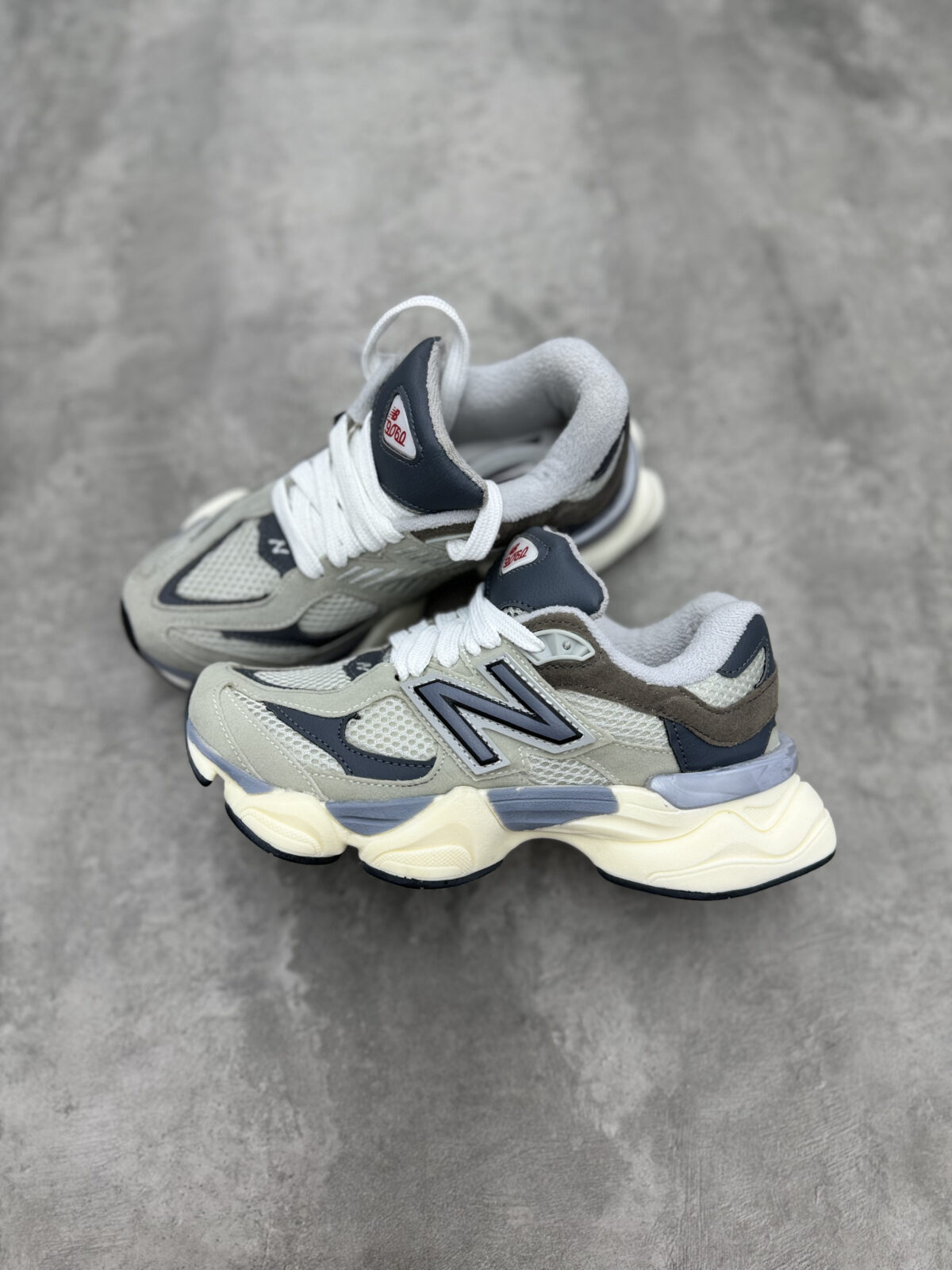 NB 9060 GRIS